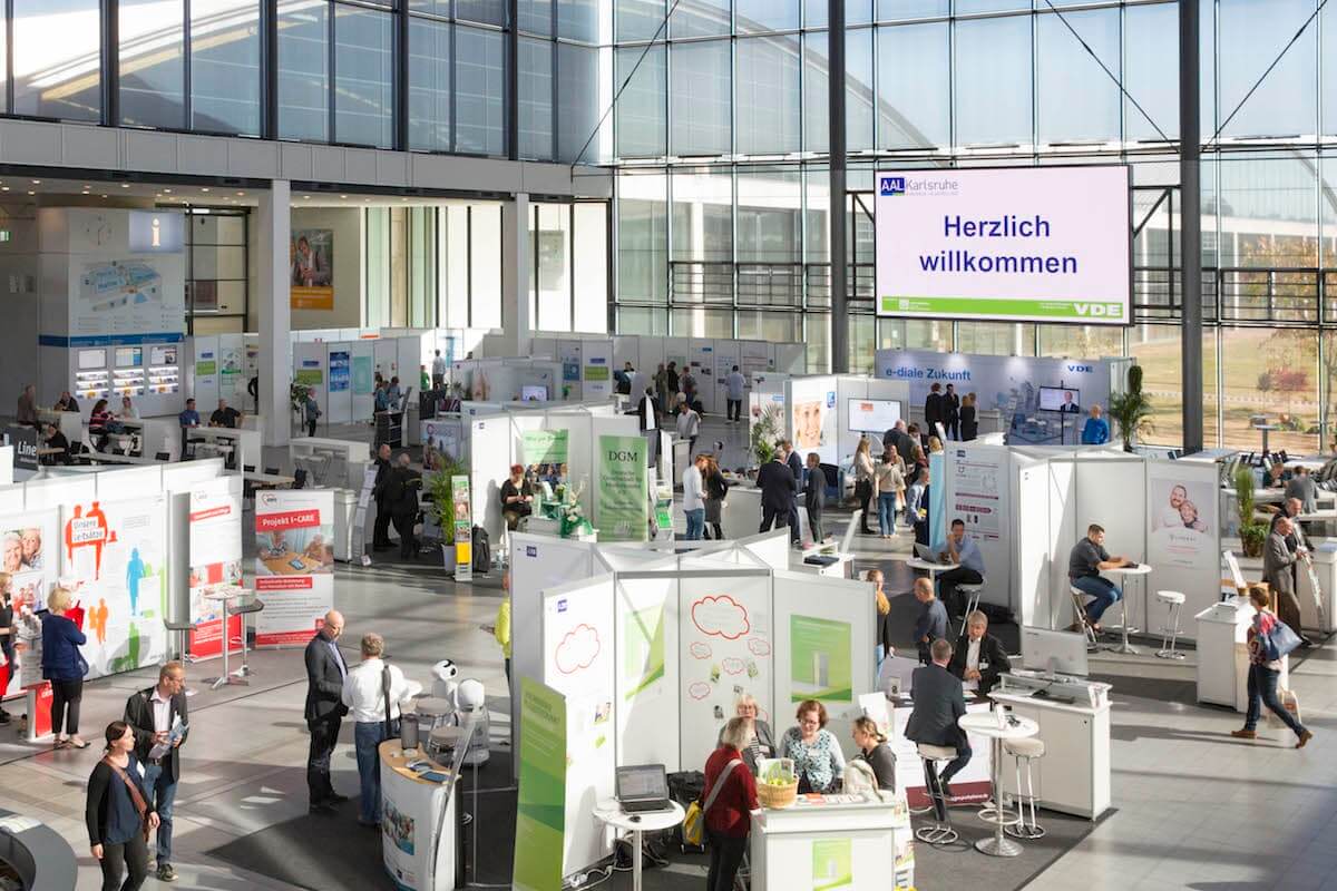 Eine Ausstellung begleitete den AAL Kongress in Karlsruhe. (Foto: Karlsruher Messe)