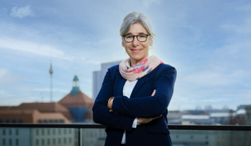 Gabriele Regina Overwiening, Präsidentin der ABDA – Bundesvereinigung Deutscher Apothekerverbände (Foto: ABDA/Wagenzik)