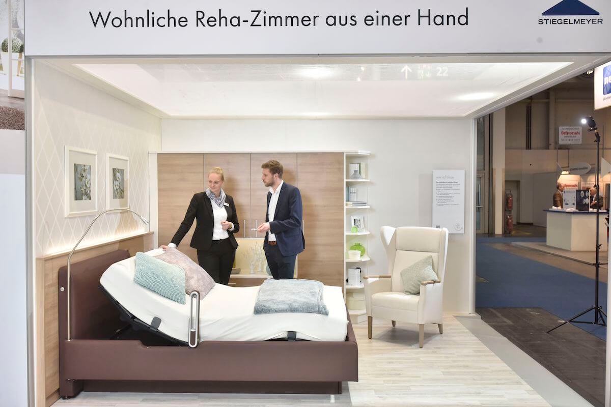 Auf der Altenpflege präsentieren rund 700 Aussteller Entwicklungen, Trends Dienstleistungen und Produkte für die stationäre und ambulante Pflegewirtschaft. (Foto: Henning Scheffen)