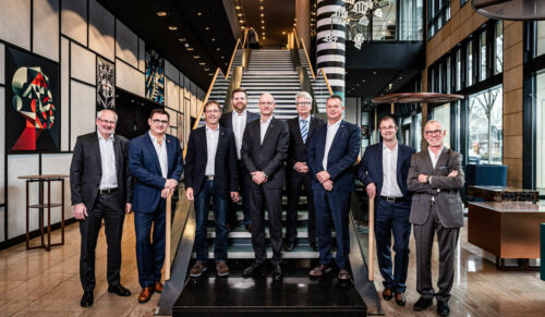 Der neue BIV-OT Vorstand (v.l.): Joachim Glotz, Bodo Schrödel, Andreas Rulitschka, Lars Grun, Alf Reuter, Thomas Münch, Albin Mayer, Lars Jäger und Matthias Bauche. (Foto: BIV-OT)