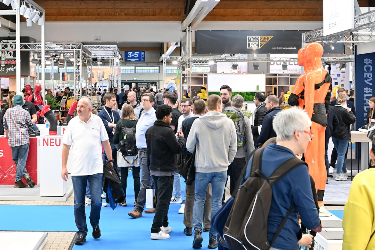 Volle Gänge und Stände bei der Expolife in Kassel. (Foto: AVR/Harry Soremski)