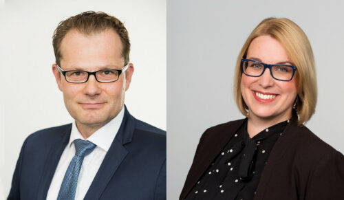 Dorothee Bitters, Leiterin Hilfsmittel, und Oliver Harks, Bereichsleiter Versorgungsmanagement, bei der GWQ Serviceplus. (Fotos: GWQ Serviceplus)
