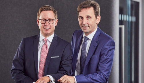 Mark Steinbach und Andreas Fischer (v.l.), Geschäftsführer der Opta Data Gruppe (Foto: Opta Data)