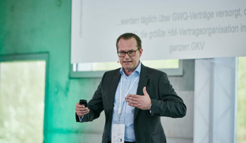 Oliver Harks, GWQ Serviceplus, auf dem Zukunftstag der Opta Data Gruppe. (Foto: Opta Data)