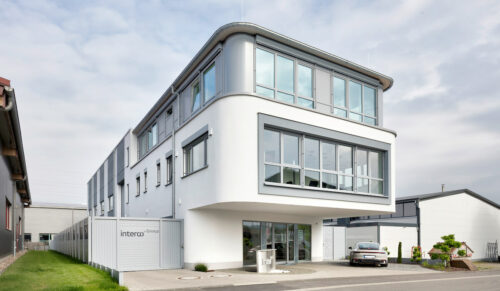 Mit dem neuen Gebäude will die Interco Group ein Zeichen für den Standort Eitorf an der Sieg setzen. (Foto: Interco Group)