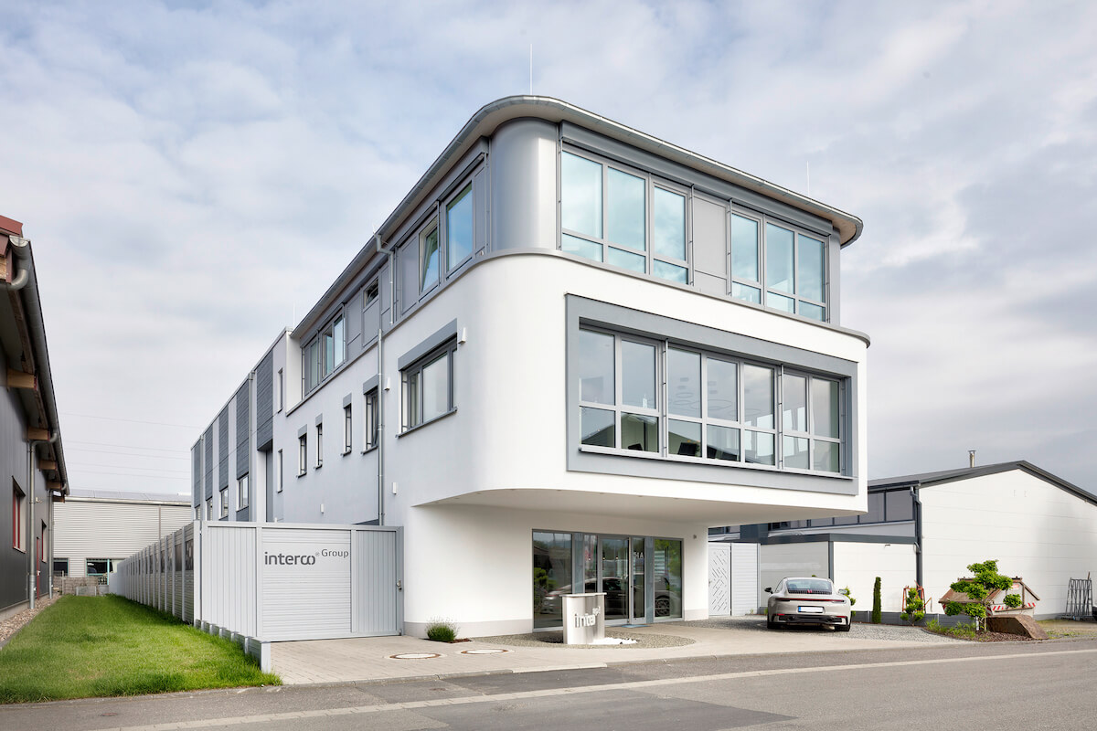 Mit dem neuen Gebäude will die Interco Group ein Zeichen für den Standort Eitorf an der Sieg setzen. (Foto: Interco Group)