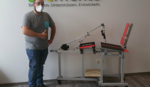 Julian Schulz, Orthopädietechnik-Mechaniker beim Sanitätshaus Movimento in Kassel, freut sich über das 