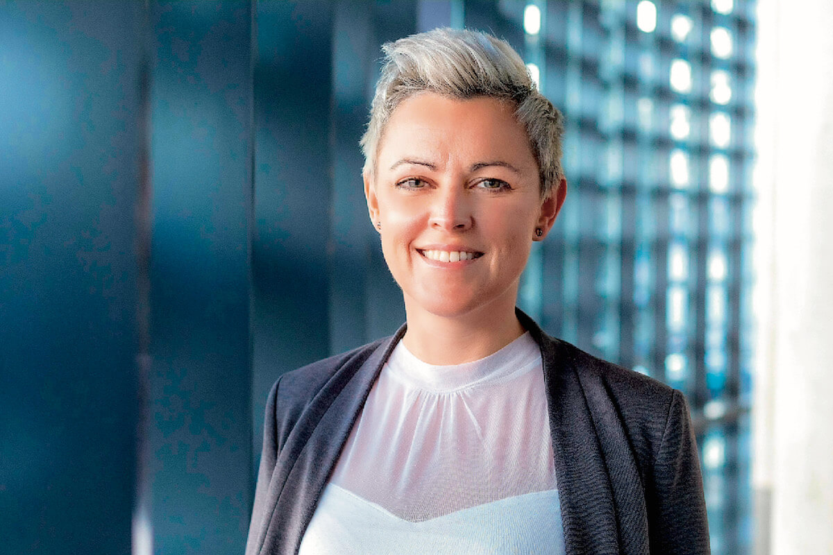 „Das betriebliche Gesundheitsmanagement wird zukünftig einen noch größeren Stellenwert in den Betrieben einnehmen. Für die Venen- und Rückenberatung sowie -versorgung gibt es bereits viele BGM-Anbieter. Die Füße sind noch eine Nische, die von Bauerfeind bzw. den Qualitätspartnern bedient wird“, sagt Anja Metzner, seit 1. Januar 2022
Leiterin externes BGM bei Bauerfeind. (Foto: Bauerfeind)