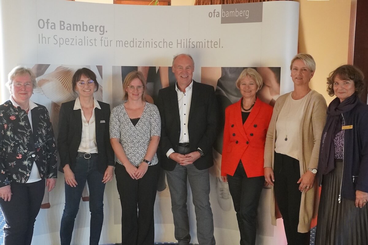 Dr. Ingelore Warsow, Claudia Horrer, Kerstin Waldvogel-Röcker, Dr. Simon Classen, Dr. Barbara Netopil, Martina Heldt, Michaela Lundius. (Foto: Ofa)