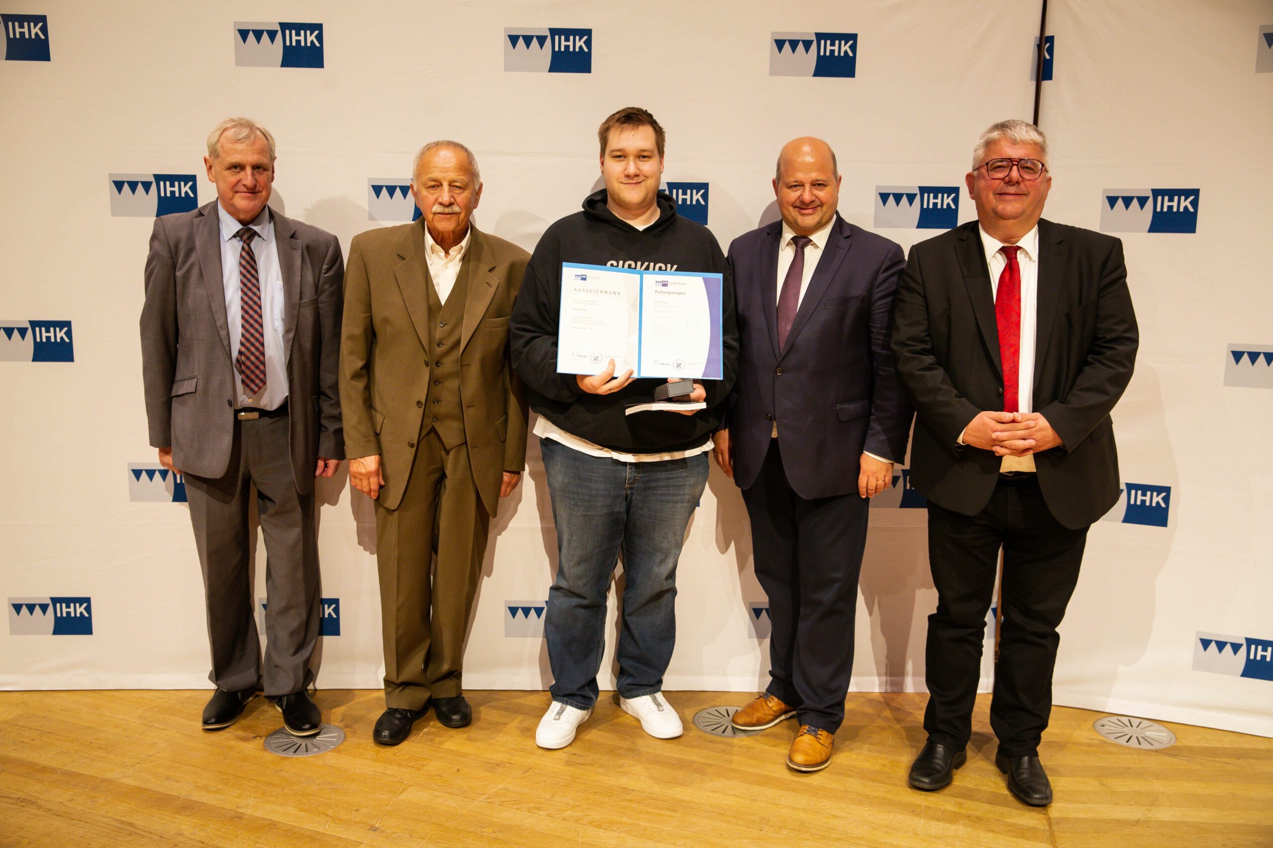Philipp Steger wurde von der IHK Oberfranken ausgezeichnet. (Foto: Ofa Bamberg)