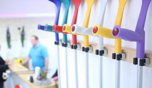 Die Firma Ossenberg ist ein deutscher Hersteller von Unterarmgehhilfen, Handstöcken und orthopädischen Hilfsmitteln. (Foto: Ossenberg)