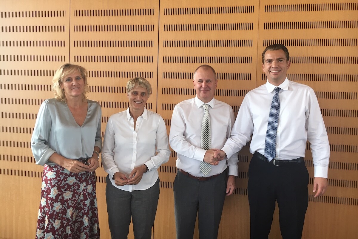 Nele Vanhouteghem, Lieve Vanhouteghem, Jan Ruysschaert und Philipp Schulte-Noelle (v.l., Foto: Ottobock)