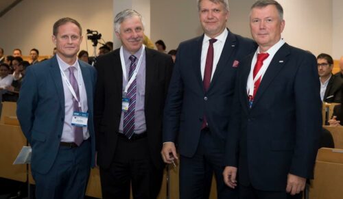 Haben das Global Educators Meeting gemeinsam eröffnet: Bryan Malas, Prof. Dr. Friedbert Kohler (beide ISPO), Prof. Dr. Frank Albe (PFH) und Prof. Dr. Bernhard Greitemann. (Foto: PFH)
