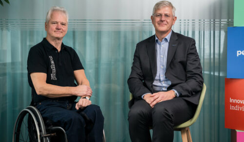 Jalle Jungnell, Eigentümer von Panthera (l.), und Bengt Thorsson, CEO und Vorsitzender von Permobil. (Foto: Permobil)
