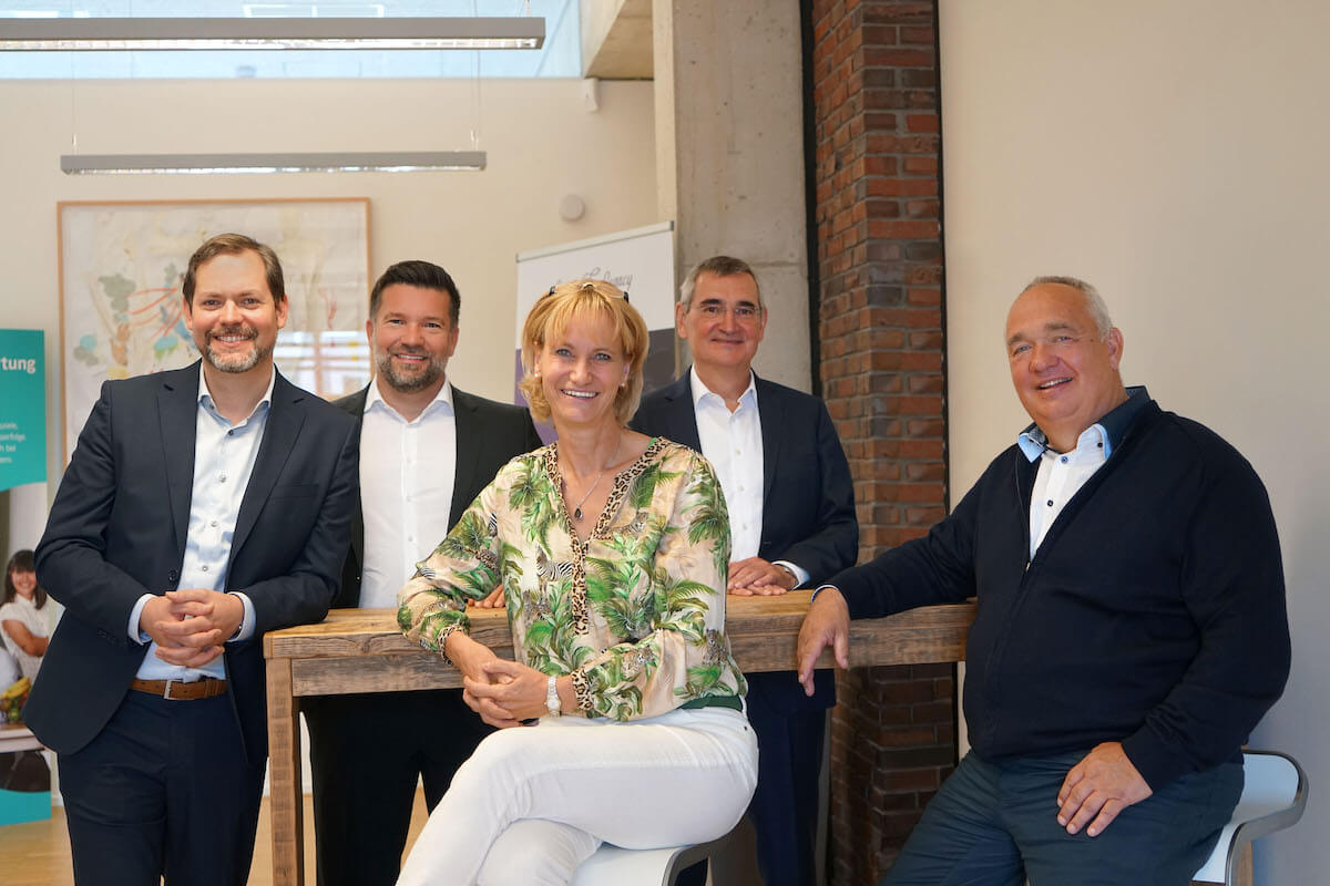 Von links: Stefan Ott, Dr. Peter Oertel, Martina Schuster, Hubert Rimpl, Norbert Schütze. (Foto: PubliCare)
