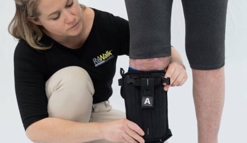 Das Exo-Suit ReStore soll das Gangtraining nach Schlaganfällen verbessern. (Foto: ReWalk Robotics)