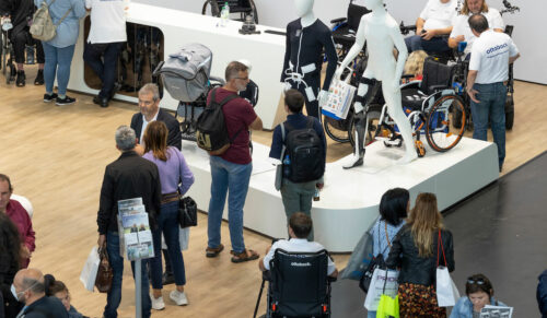 Neue Versorgungslösungen weckten das Interesse der zahlreichen Rehacare-Besucher. (Foto: Messe Düsseldorf/Constanze Tillmann)