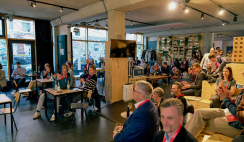 Lockere Atmosphäre beim After Work-Event Pioneers Lab der Rehavital. (Foto: Rehavital)