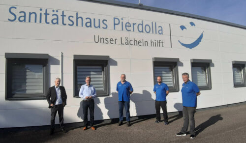 Erwin Rüddel besucht das Sanitätshaus Pierdolla. (Foto: Sanitätshaus Aktuell AG)