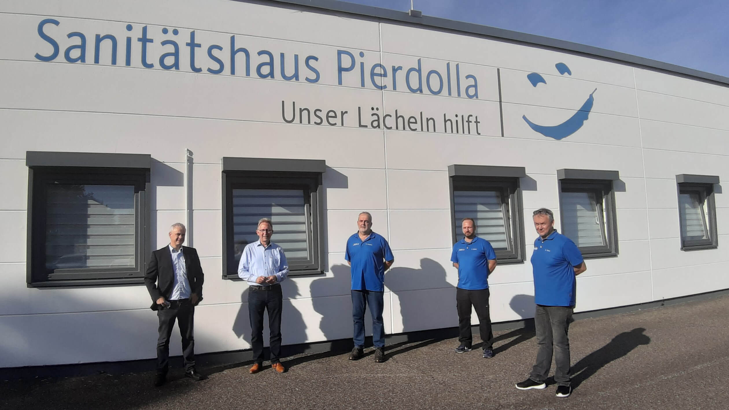Erwin Rüddel besucht das Sanitätshaus Pierdolla. (Foto: Sanitätshaus Aktuell AG)