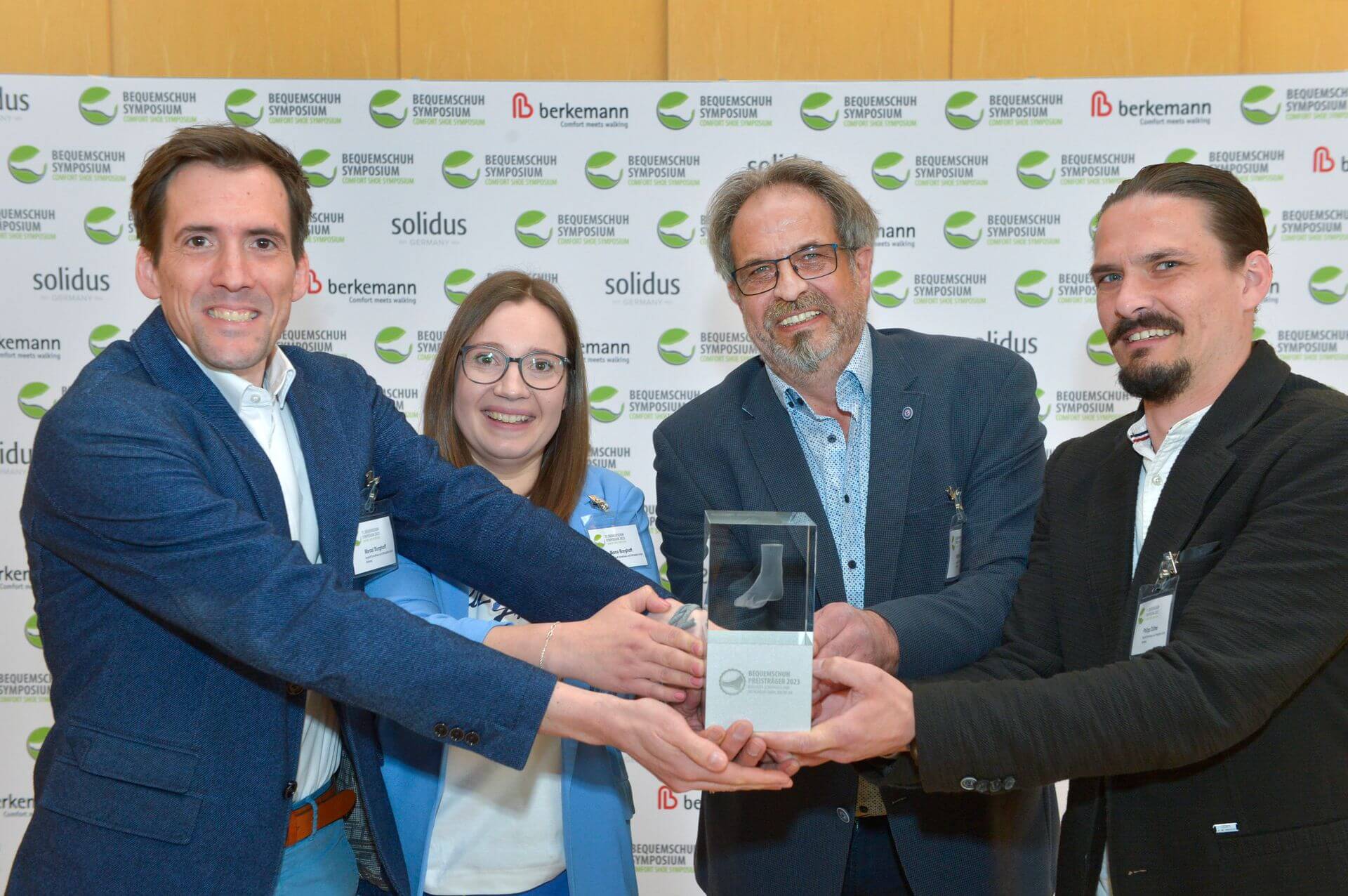 Den Bequemschuhpreis 2023 erhält das Borghoff Schuhhaus und Orthopädie GmbH Bredelar. (Foto: Volkmar Heinz)