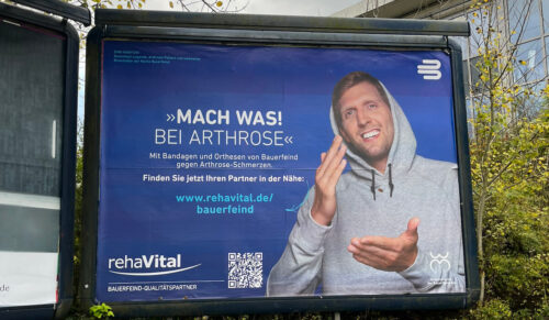 Das Plakat der Out of Home-Kampagne auf einer Großfläche in Hamburg. (Foto: Rehavital)