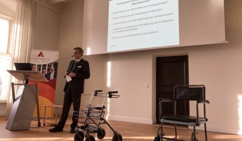 Andreas Brandhorst, Referatsleiter im Bundesgesundheitsministerium, stellte Überlegungen zu möglichen Eckpunkten einer Hilfsmittelreform vor. (Foto: Redaktion)