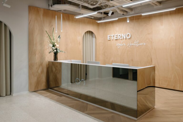 Attraktiv gestaltet: die Gesundheitsfläche von Eterno Health in Hamburg. (Foto: Eterno Health)