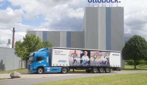 Ottobock setzt für die paralympischen Spiele 2024 auf E-LKW des Logistikunternehmens Zufall. (Foto: Ottobock)