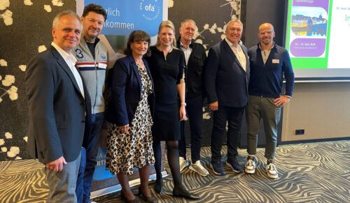 Die Referentinnen und Referenten des Interdisziplinären Forums für Sport und Traumatologie in Maastricht (v.l.): Dr. Axel Klein, Dr. Ulrich Ruppe, Michaela Lundius (Ofa Akademie), Marie-Theres Braun, Dr. Arndt-Matthias Müller, Dr. Alexander S. Strassburg und Dr. Alberto Schek. (Foto: Ofa)