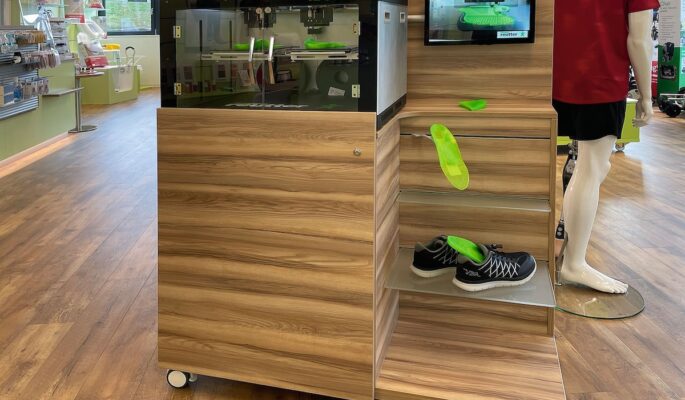 Rund 10 Prozent aller Einlagen fertigt Reutter mit seinem FDM-Drucker. (Foto: Helia/Reutter)