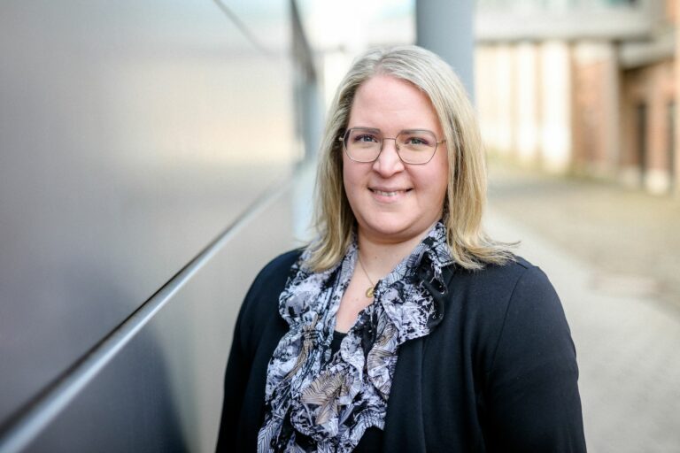 „Lip- und Lymphödeme sind ein sensibles Thema. Wir sprechen nicht nur über die Krankheit, sondern auch über die damit verbundenen psychologischen und sozialen Auswirkungen“, sagt Maren Diekmann, Fachliche Leitung Mocca:Health (Foto: Mocca:Health)