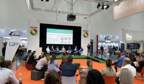 Viele interessierte Besucher lauschten der Diskussionsrunde am zweiten Messetag. (Foto: Redaktion)