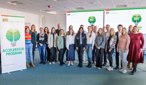 Die Teilnehmenden am L&R Accelerator Programm 2024 und Mitarbeitende von L&R. (Foto: Lohmann & Rauscher)