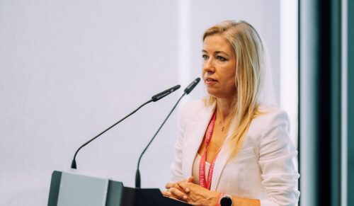 Physiotherapeutin Dr. Katarzyna Ochalek  (Foto: www.medi.de)