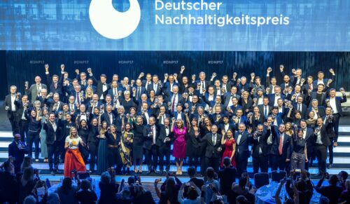 Die Teilnehmer des Deutschen Nachhaltigkeitspreises 2024. (Foto: DNP)