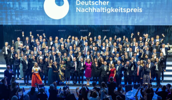Die Teilnehmer des Deutschen Nachhaltigkeitspreises 2024. (Foto: DNP)