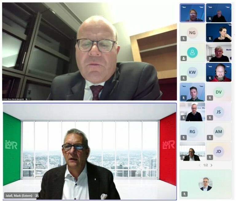 Ein Screenshot aus der Aktuellen Stunde aus Brüssel mit dem Abgeordneten Oliver Schenk (oben) und dem BVMed-Vorstandsvorsitzenden Mark Jalaß. (Screenshot: BVMed)