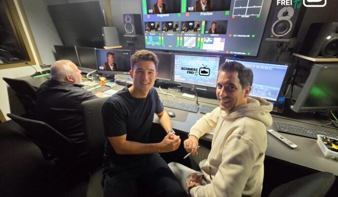 Karl Müller und Claudio Minder haben den TV-Sender Schmerzfrei TV ins Leben gerufen. (Foto: Kybun Joya)