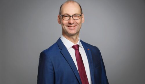 Professor Dr. med. Markus Steinbauer, Chefarzt der Klinik für Gefäßchirurgie am Krankenhaus Barmherzige Brüder Regensburg (Foto: privat)