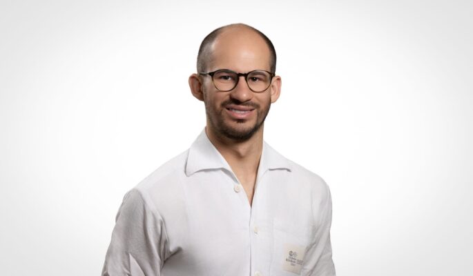 Dr. Moritz Katzensteiner, Assistenzarzt für Orthopädie und Unfallchirurgie an den Ordenskliniken der Barmherzigen Schwestern, Linz. (Foto: Ordensklinikum Linz)