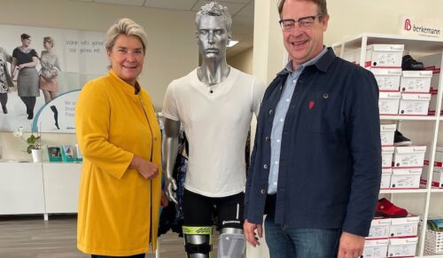 Die Gesundheitspolitikerin Simone Borchardt (CDU) besuchte das Stolle Sanitätshaus von Detlef Möller. (Foto: Stolle Sanitätshaus)