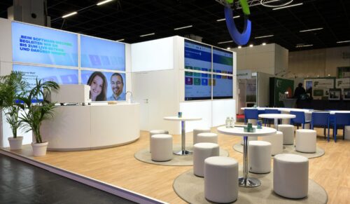 Nachhaltiger Messestand von Optica (Foto: Optica)