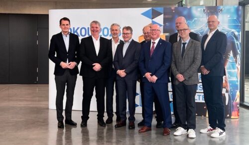 Vertreter der Technischen Orthopädie im Austausch mit den Kongresspräsidenten des DKOU zum Tag der Technischen Orthopädie (v.l.): Univ-Prof. Dr. Ulrich Stöckle (DGOU), Prof. Dr. Frank Braatz (VTO), Georg Blome (BIV-OT), Dr. Hartmut Stinus, Michael Schäfer (ISPO Deutschland), Stefan Middeldorf (DKOU), Prof. Dr. Christoph H. Lohmann (DKOU), Tino Sprekelmeyer (ISPO Deutschland), Alf Reuter (BIV-OT). (Foto: Confairmed/Antje Feldmann)