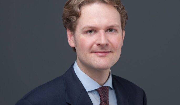 Dr. Richard Ochmann, Projektleiter Gesundheitspolitik am IGES Institut, stellte die Ergebnisse der Öffentlichkeit vor. (Foto: IGES Institut)