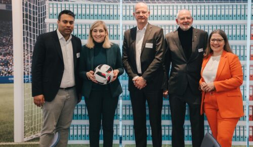 Gesundheitspolitischer Dialog am 8. Februar 2026 im Vital-Zentrum Sanitätshaus Glotz (v.l.): Landtagskandidat Saschi Thavakkumar (CDU), Bundesgesundheitsministerin Nina Warken MdB (CDU), Alf Reuter (ZDH und BIV-OT), Joachim Glotz (BIV-OT) und Kirsten Abel (WvD). BIV-OT/Elias Hoh