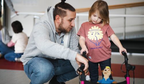 Hodey Kids setzt sich für eine bessere Versorgung von Kindern ein. (Foto: Hodey)