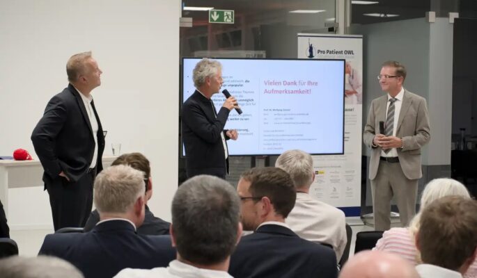 Markus Wendler, Uwe Borchers, Prof. Dr. Wolfgang Greiner (Foto: PVM GmbH Patienten-Versorgung Management)