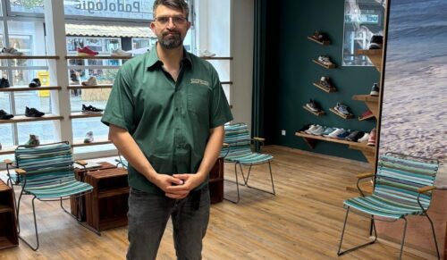 Inhaber Josef Noack in seiner neuen Filiale. (Foto: OST Noack)